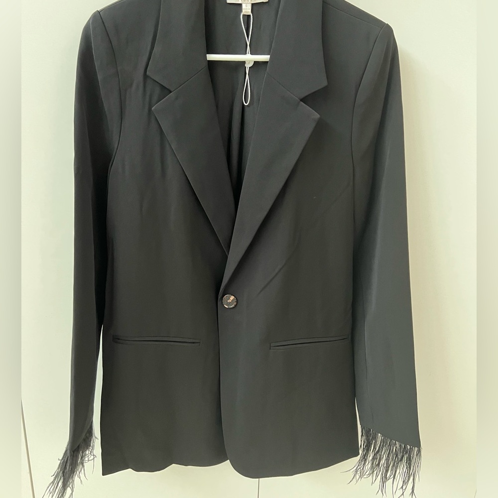 Wayf feather black blazer